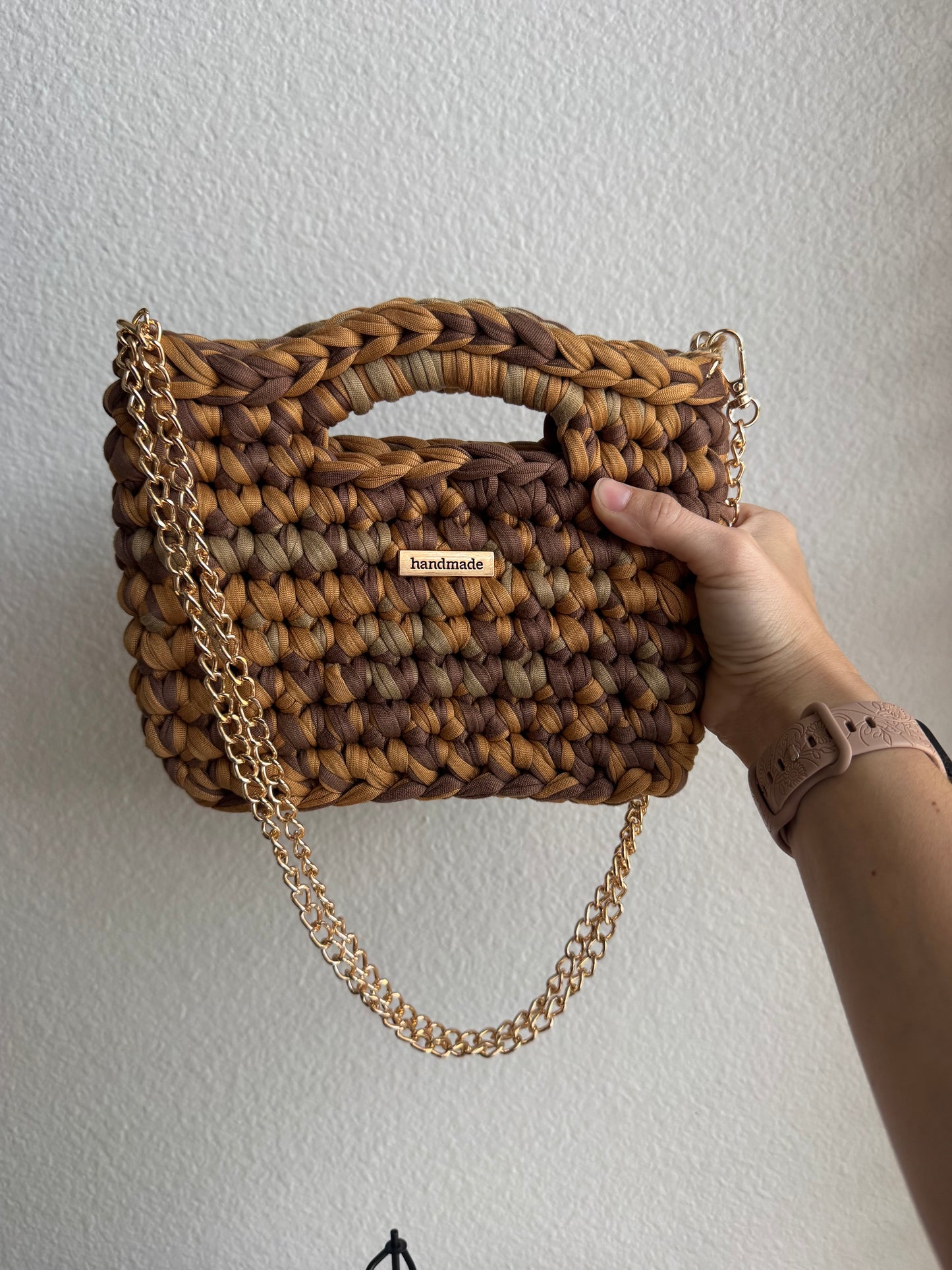 Loop Clutch - Swirl